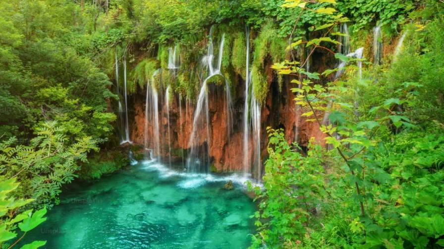 Tra le Onde e la Luce