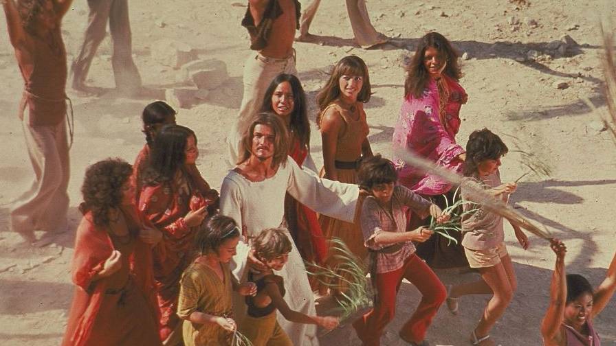 � Risorto! MA � scappato subito via...