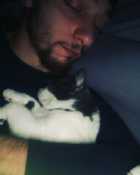 Immagine di ragazzo che fa grr